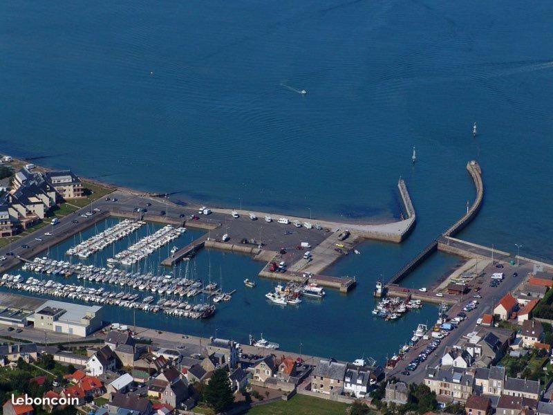 Appartement Vue Sur Mer Et Port Grandcamp-Maisy Buitenkant foto